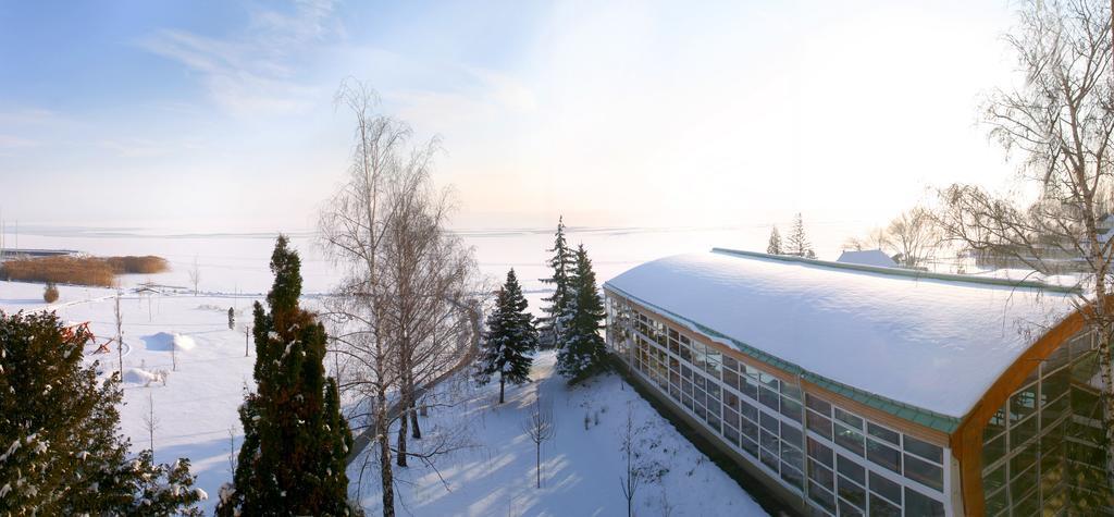 Hotel Marina Port Балатонкенеше Екстер'єр фото